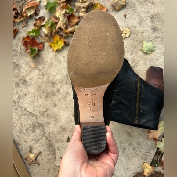 Cole Haan Black Cassidy ankle boots, size 10 - Picture 10 of 14